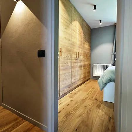 Hostdomus - Black Oak Apartment *