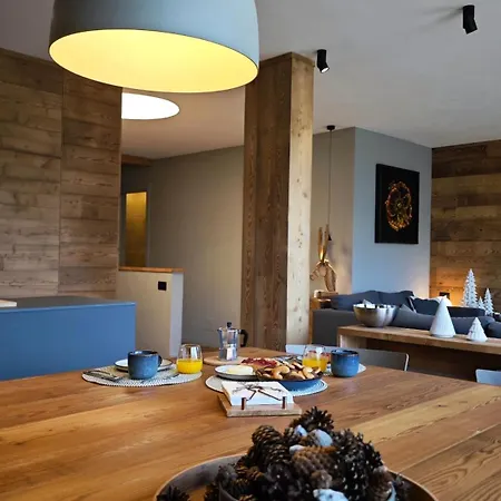 Apartment Hostdomus - Black Oak *